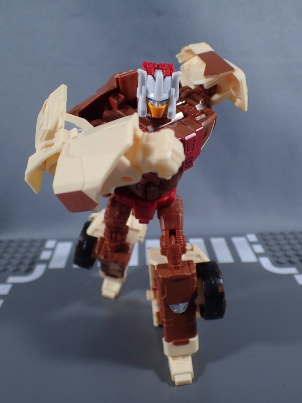 Legends Series LG32 Chromedome   In Hand Images Of Just Released TakaraTomy Headmaster  (16 of 16)